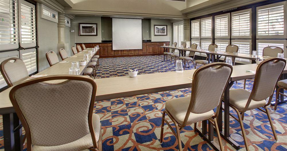 Courtyard By Marriott San Diego Del Mar/Солана Бич Экстерьер фото
