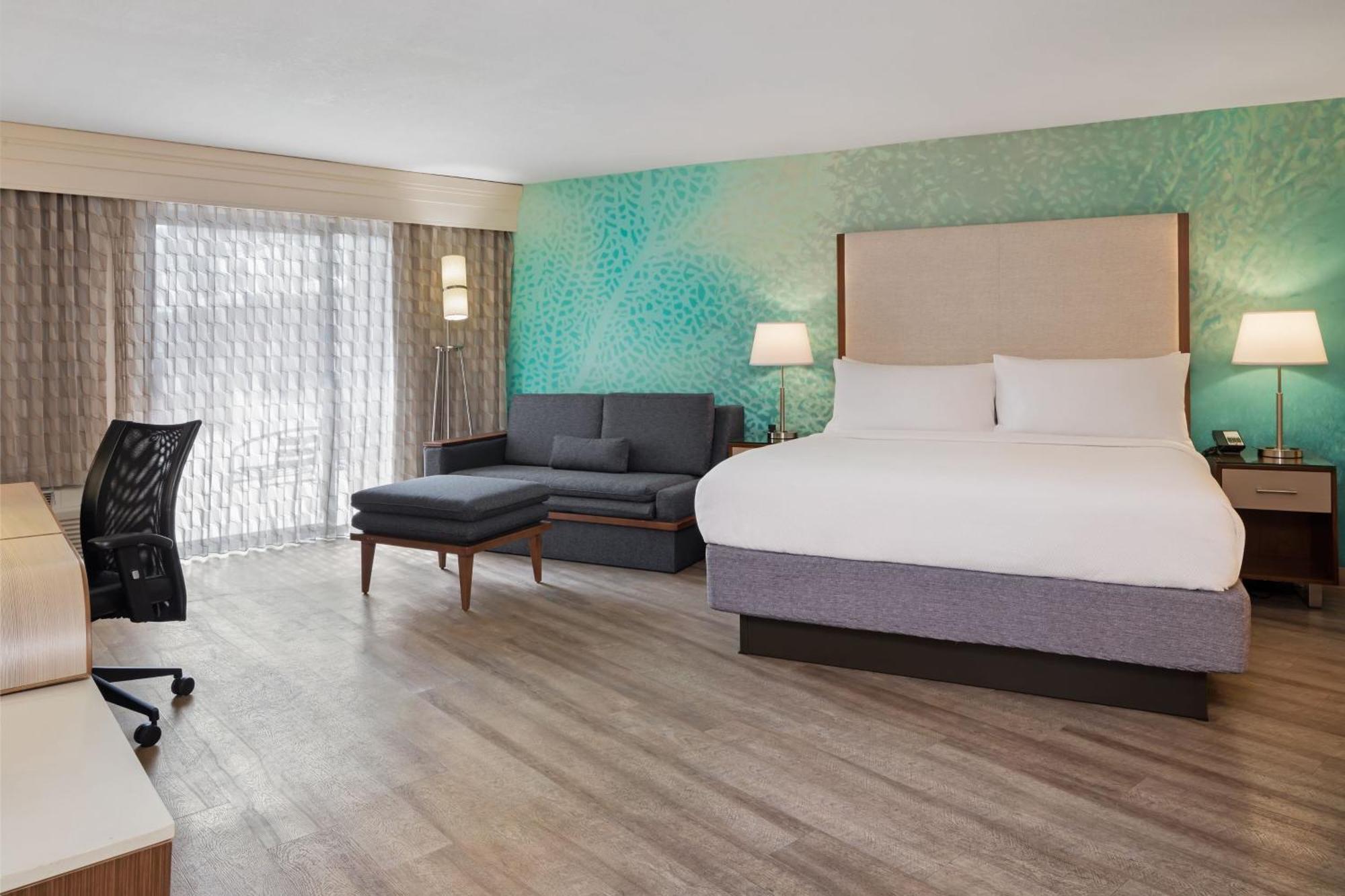 Courtyard By Marriott San Diego Del Mar/Солана Бич Экстерьер фото