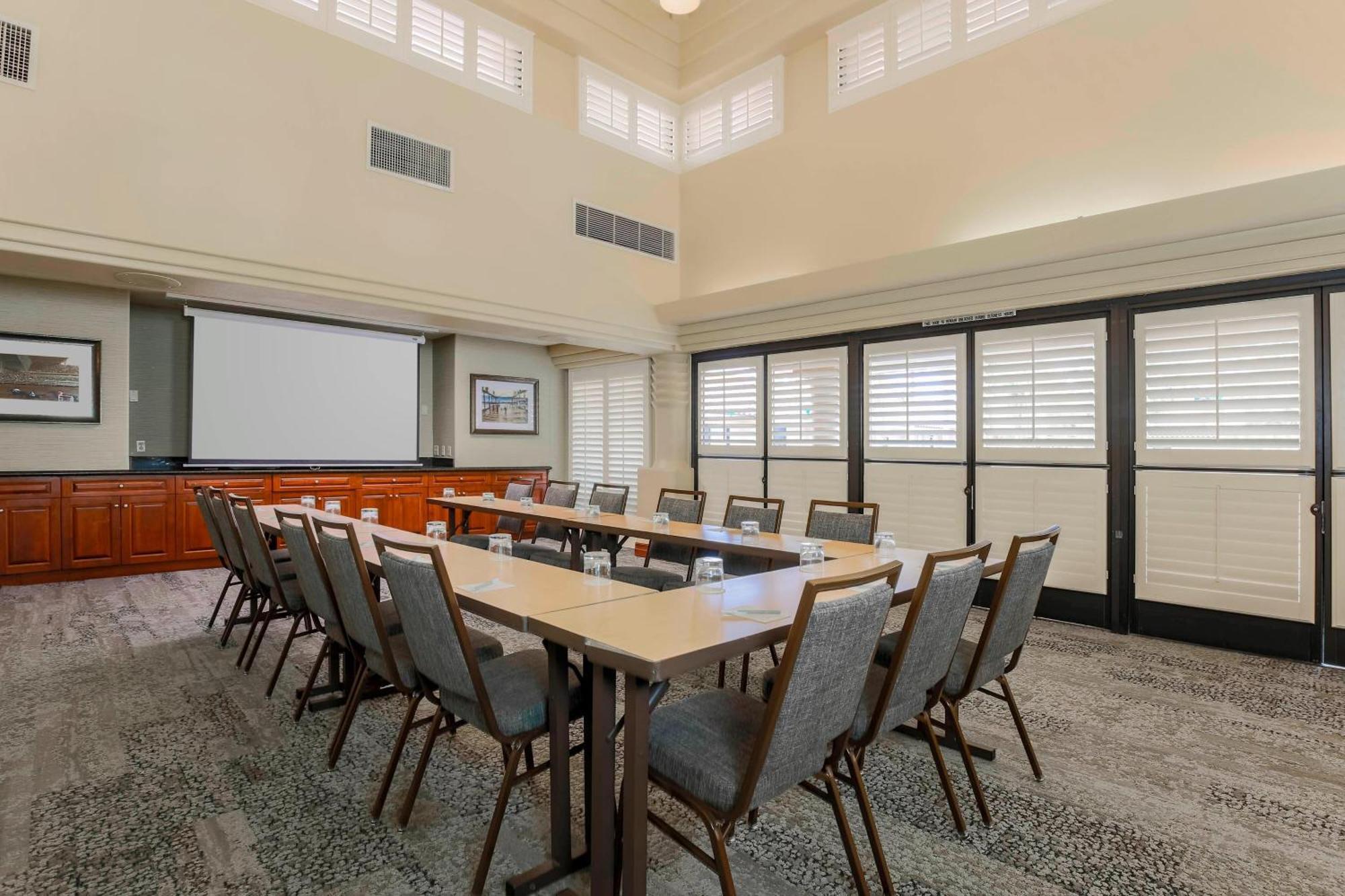 Courtyard By Marriott San Diego Del Mar/Солана Бич Экстерьер фото
